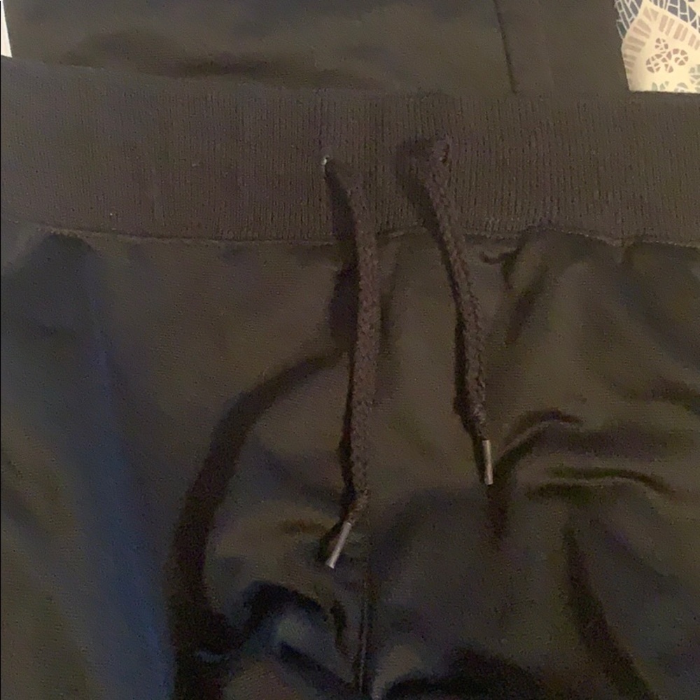 Athletic pants - Picture 2 of 3